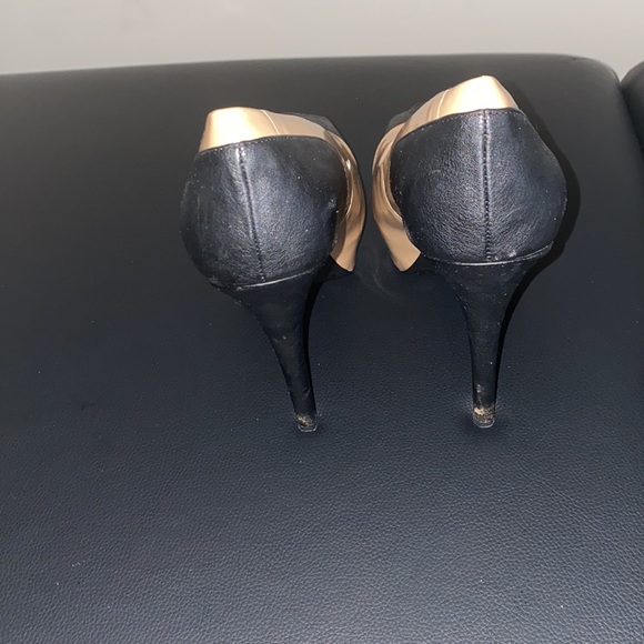 High heels - Picture 2 of 4